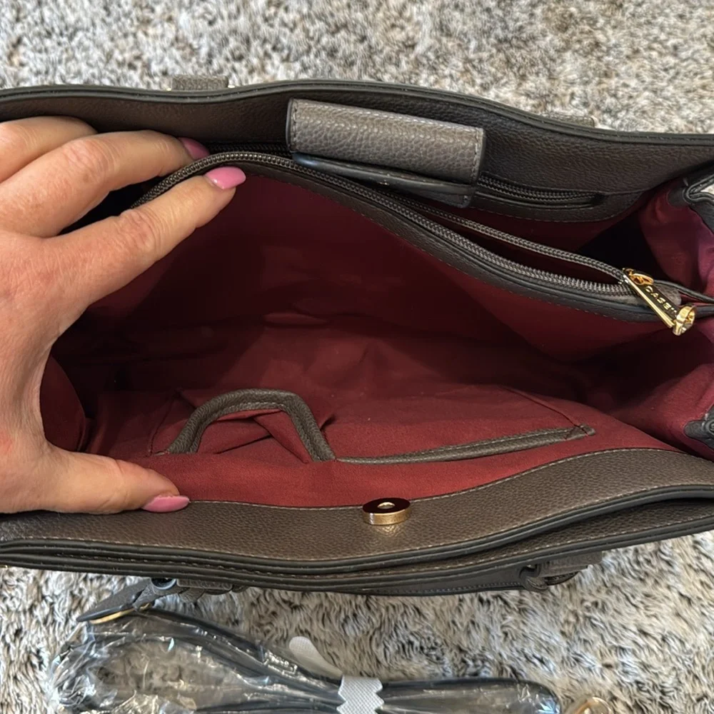 NWT‎ Dasien Purse Gray With Gold Studs Removable Shoulder Strap Magnetic Closure
